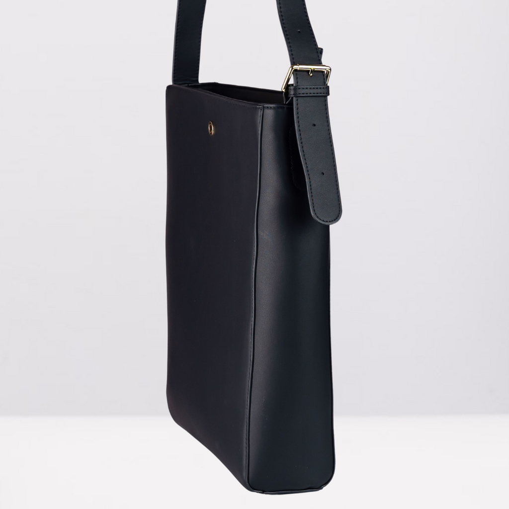 Sideview of black laptop bag